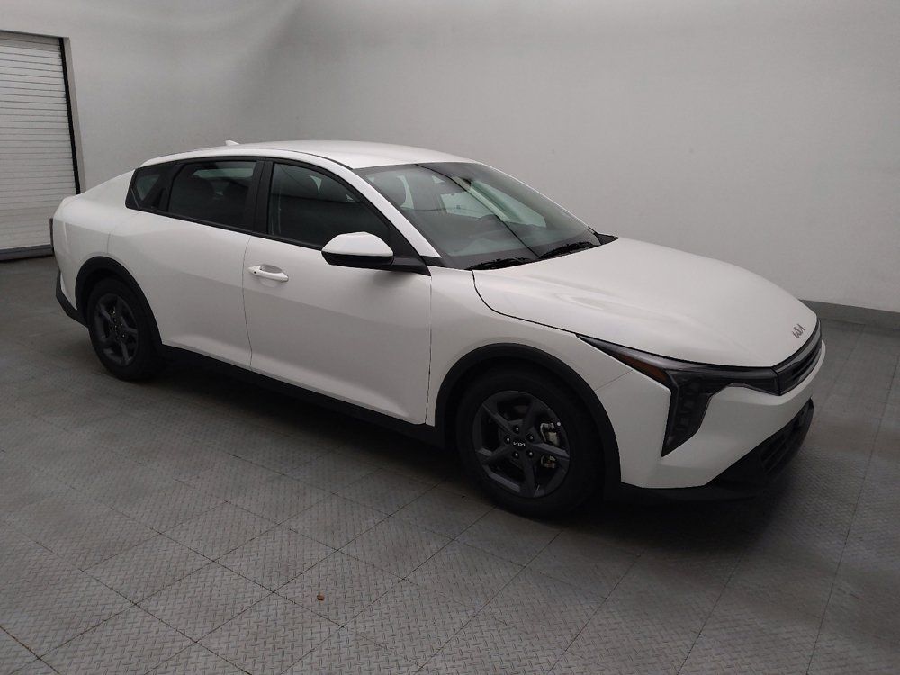 Used 2025 Kia K4 FWD image 11
