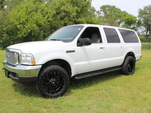 Used 2002 Ford Excursion XLT AWD/4WD image 1