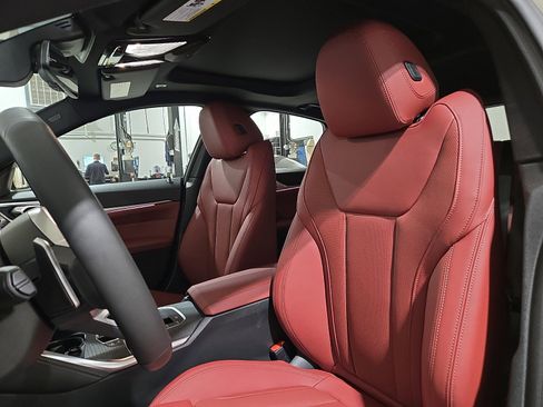 New 2026 BMW 430i xDrive w/ M Sport Package image 6