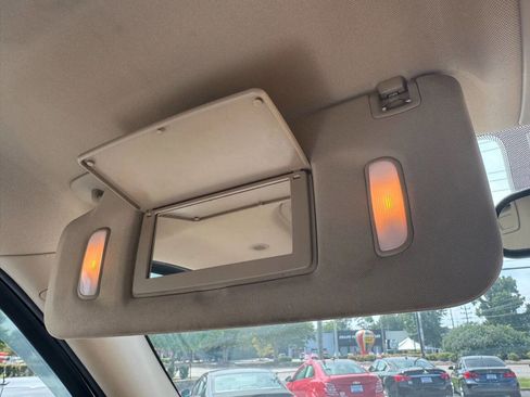 Used 2011 Chevrolet Tahoe LTZ image 27