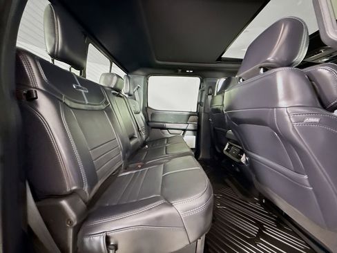 Used 2025 Ford F350 Platinum AWD/4WD image 32