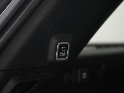 Used 2024 Jeep Grand Cherokee Limited AWD/4WD image 18