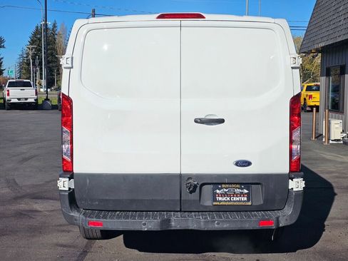 Used 2018 Ford Transit 250 130 Low Roof image 4