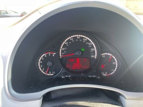 Used 2013 Volkswagen Beetle 2.5 image 3