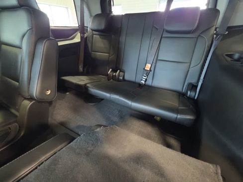 Used 2020 Chevrolet Tahoe Premier AWD/4WD image 32