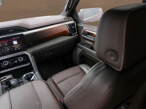 Used 2023 GMC Sierra 1500 Denali w/ Denali Reserve Package image 24