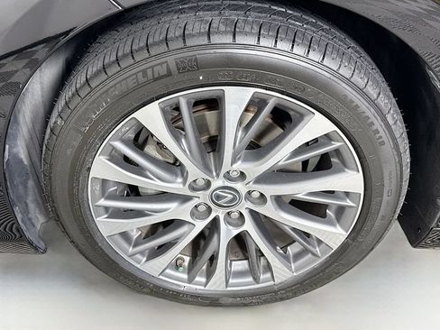 Used 2019 Lexus ES 350 w/ Accessory Package 2 FWD image 32