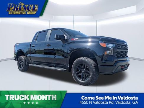 Used 2025 Chevrolet Silverado 1500 Custom Trail Boss image 1