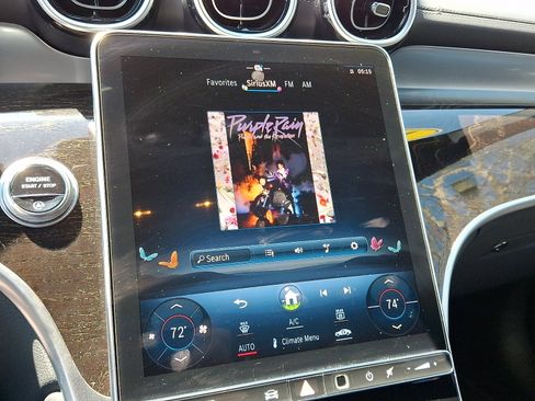 Used 2024 Mercedes-Benz GLC 300 4MATIC image 16