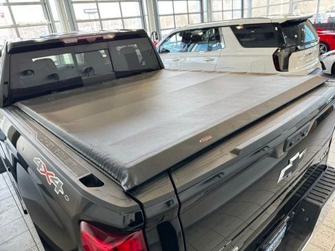 Certified 2022 Chevrolet Silverado 1500 LTZ w/ LTZ Premium Package image 42