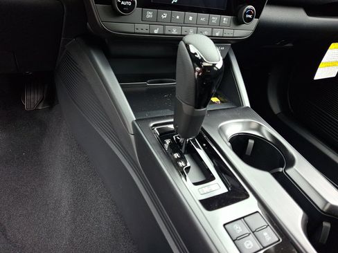 New 2026 Subaru Outback Premium AWD/4WD image 10