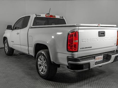 Used 2022 Chevrolet Colorado LT w/ Fleet Safety Package RWD image 6