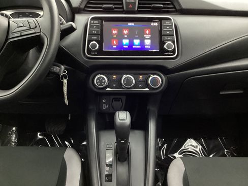 Used 2025 Nissan Versa S FWD image 28