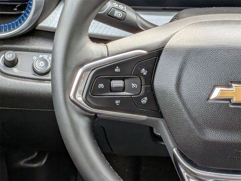 Used 2025 Chevrolet Trax LT w/ LT Convenience Package image 20