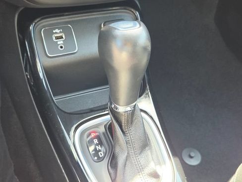 Used 2020 Jeep Compass Latitude FWD image 21