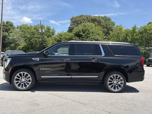 New 2026 GMC Yukon XL Denali w/ Sun & Power Step Package RWD image 20