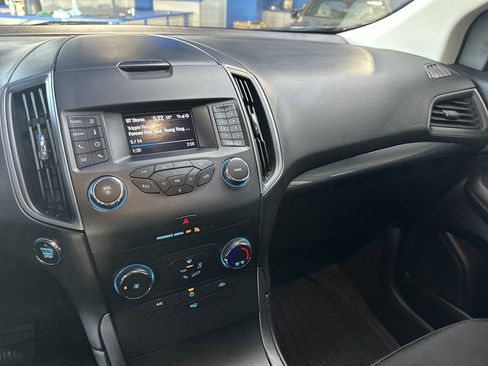 Used 2019 Ford Edge SE FWD image 23