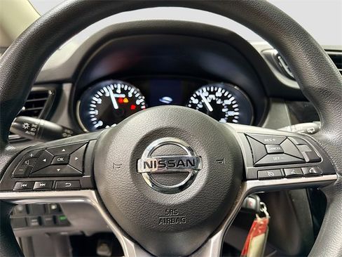 Used 2020 Nissan Rogue S image 13