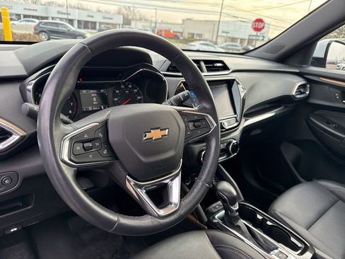 Used 2023 Chevrolet TrailBlazer ACTIV w/ Sun and Liftgate Package image 38