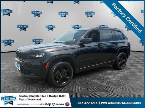 Used 2023 Jeep Grand Cherokee Altitude AWD/4WD image 1