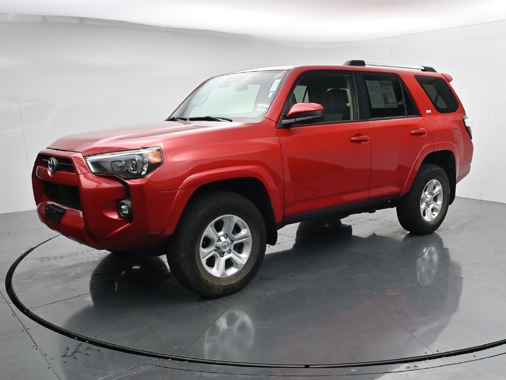 Used 2024 Toyota 4Runner SR5 AWD/4WD image 4