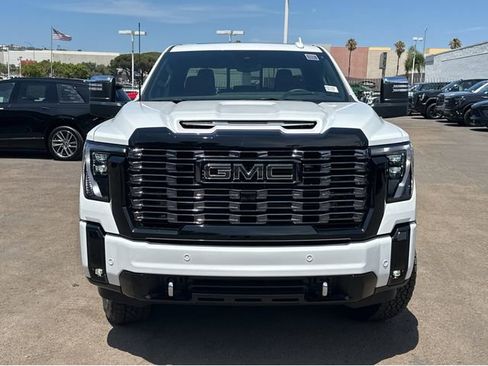 New 2025 GMC Sierra 2500 Denali Ultimate image 2