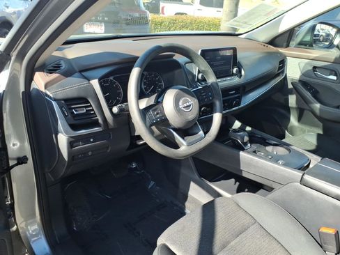 Certified 2023 Nissan Rogue SV image 15