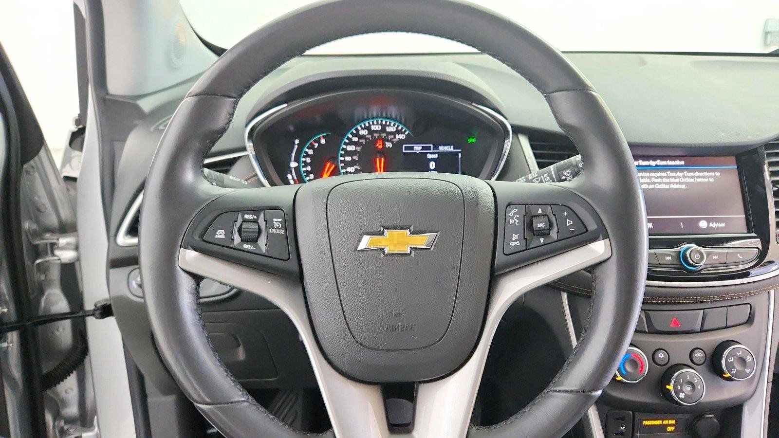 Used 2020 Chevrolet Trax LT w/ LT Convenience Package FWD image 23