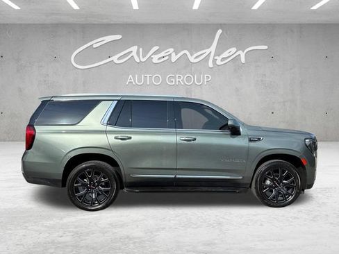 Used 2024 GMC Yukon SLT w/ SLT Luxury Package AWD/4WD image 21
