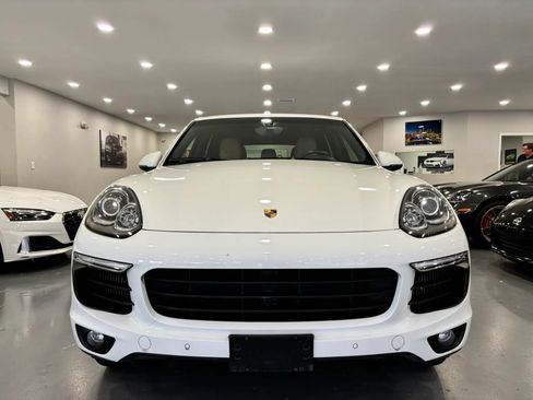 Used 2017 Porsche Cayenne S w/ Premium Package AWD/4WD image 2