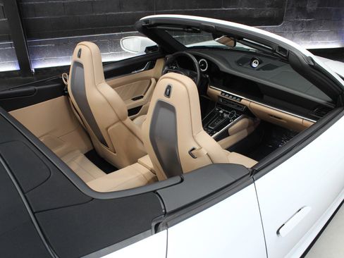 Used 2022 Porsche 911 Carrera S image 57