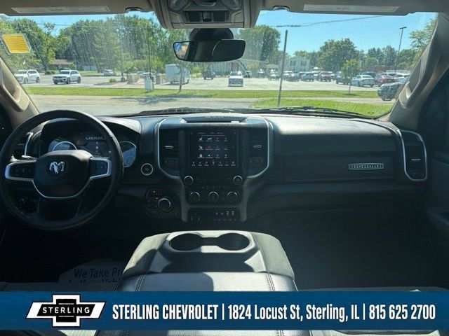 Used 2019 RAM 1500 Big Horn AWD/4WD image 9
