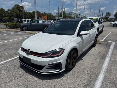Used 2018 Volkswagen Golf 4-Door FWD image 1