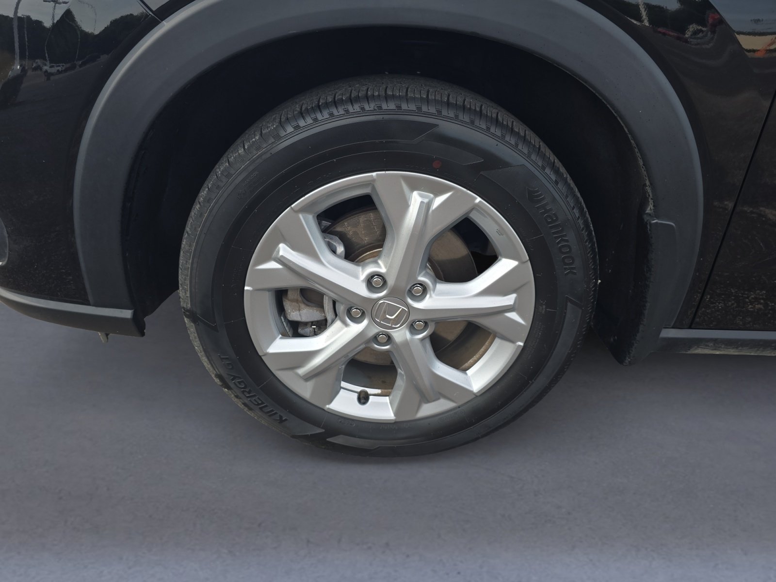 Used 2025 Honda HR-V LX image 10