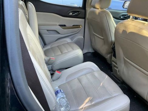 Used 2017 GMC Acadia Denali w/ Technology Package FWD image 9