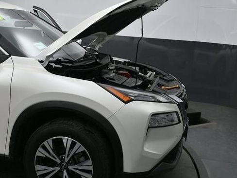 Used 2023 Nissan Rogue SV AWD/4WD image 32