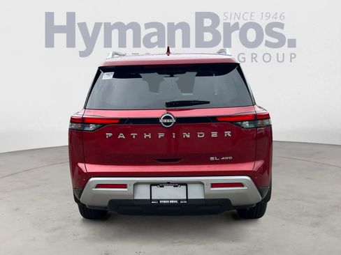 Certified 2023 Nissan Pathfinder SL image 4