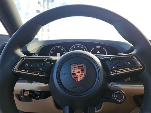 New 2026 Porsche Cayenne S image 17