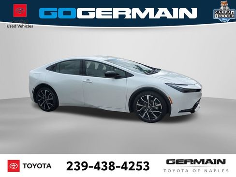 Certified 2025 Toyota Prius Plug-In Hybrid FWD image 5