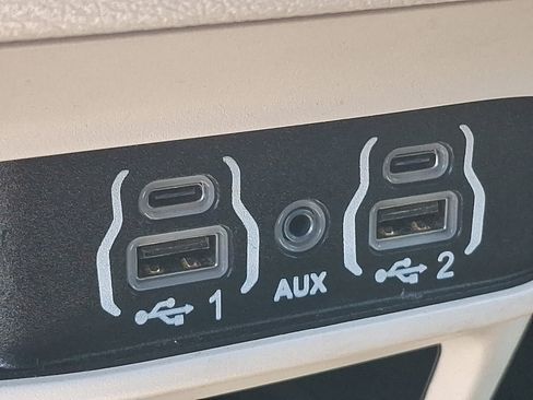Certified 2023 Chrysler Voyager LX FWD image 27