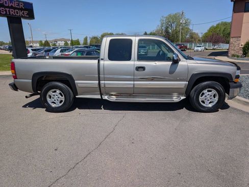 Used 2001 Chevrolet Silverado 1500 LS w/ Off-Road Chassis Pkg AWD/4WD image 10