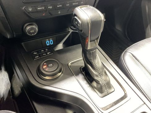 Used 2019 Ford Ranger Lariat w/ Equipment Group 501A Mid image 22