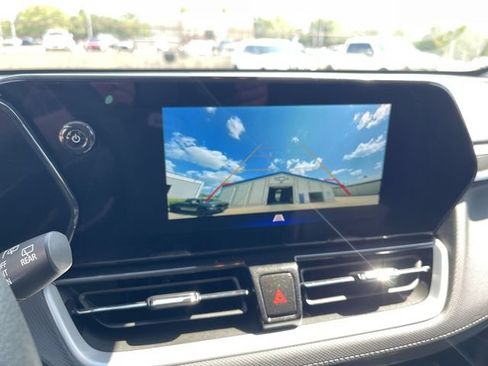 Used 2025 Chevrolet TrailBlazer LT AWD/4WD image 20