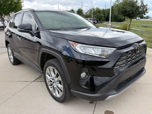 Used 2020 Toyota RAV4 Limited w/ Limited Grade Weather Package AWD/4WD image 2
