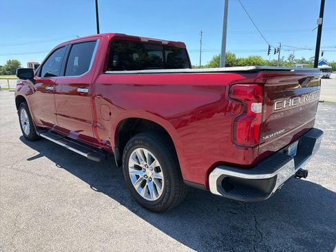 Used 2021 Chevrolet Silverado 1500 LTZ AWD/4WD image 4