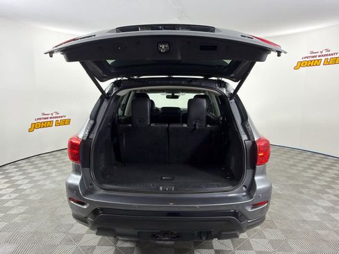 Used 2020 Nissan Pathfinder SL FWD image 5