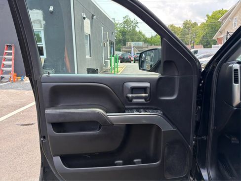 Used 2018 Chevrolet Silverado 1500 LT AWD/4WD image 20
