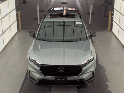 Used 2023 Honda CR-V Sport image 2