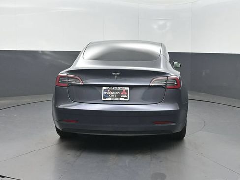 Used 2022 Tesla Model 3 Standard Range RWD image 23