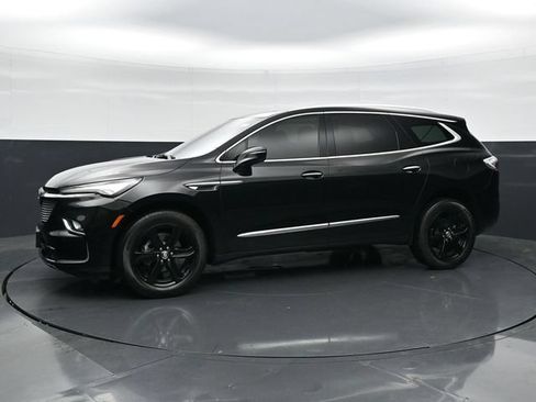 Used 2024 Buick Enclave Essence w/ Experience Buick Package FWD image 6